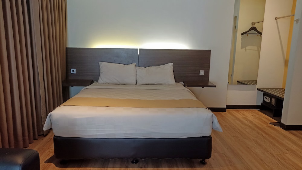 Yunna Hotel Lampung 8/50