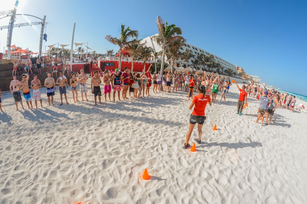 Grand Oasis Cancun All Inclusive 25/71