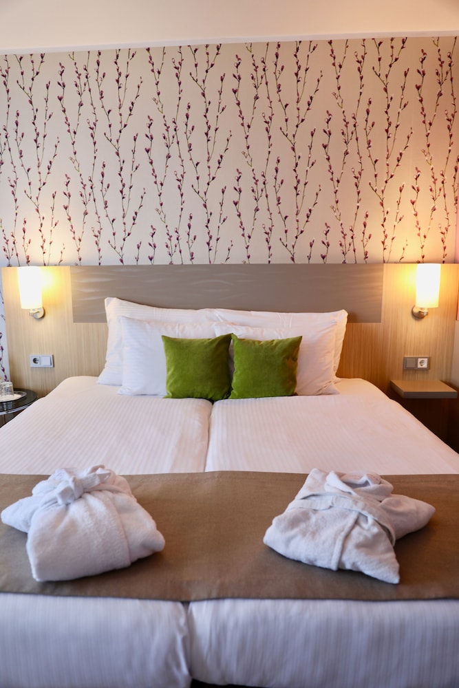 Hotel New Orly 20/65
