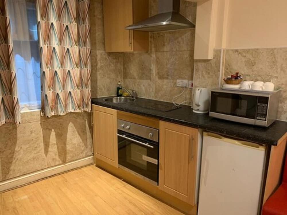 Twickenham Guest House 4/49