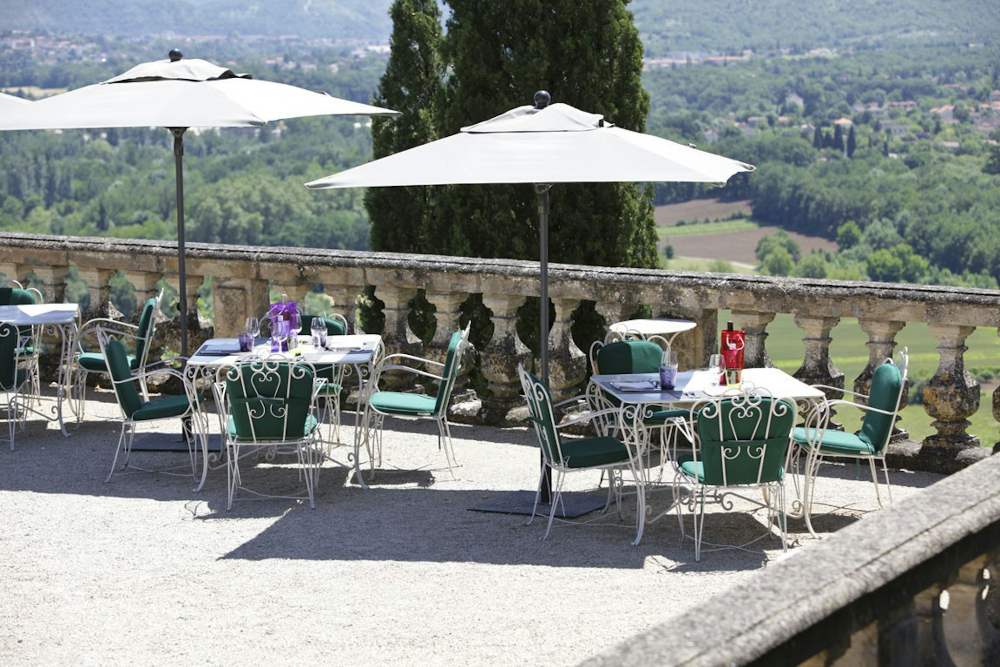 Chateau de Mercues 42/48
