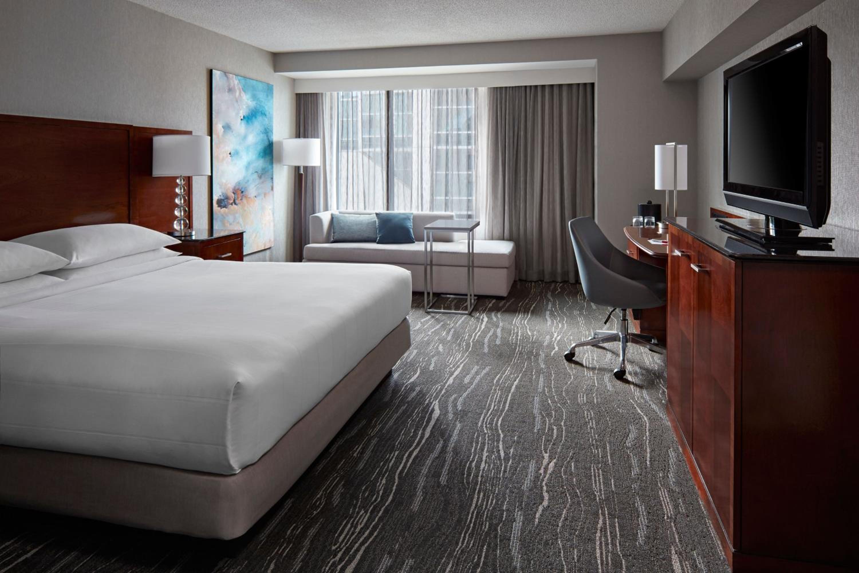 Room, King Bed, Concierge Level