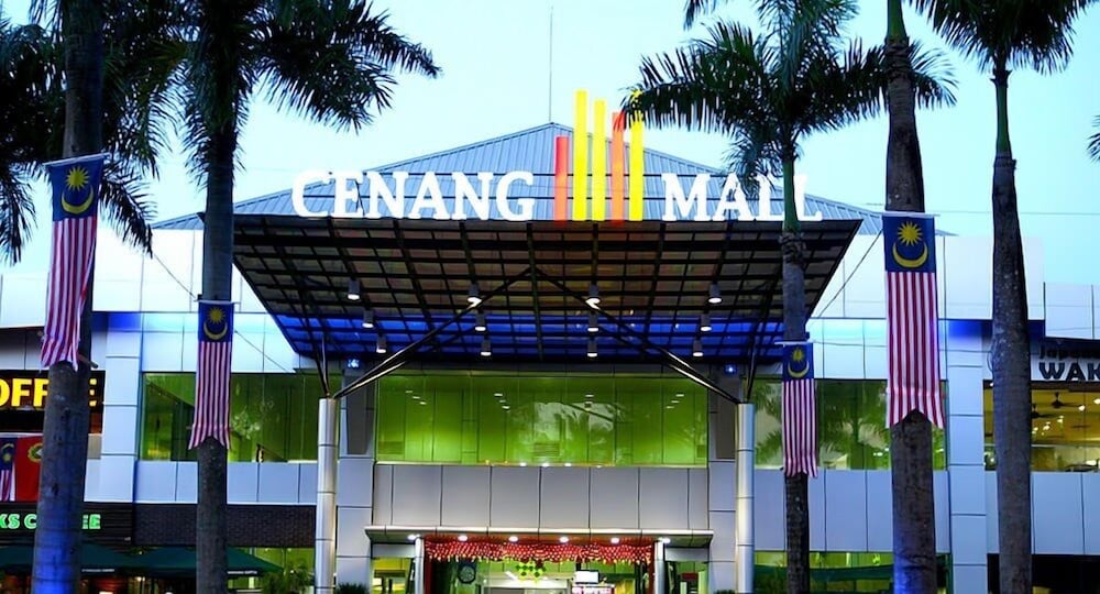 Shell Out Cenang Beach Resort 4/50