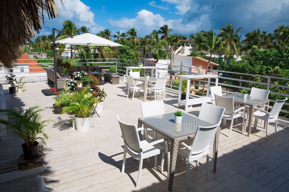 HOTEL ART VILLA DOMINICANA 41/44