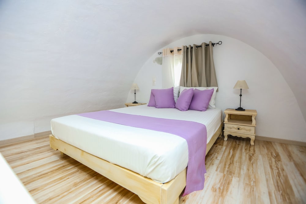 Tholaria Boutique Hotel 16/50