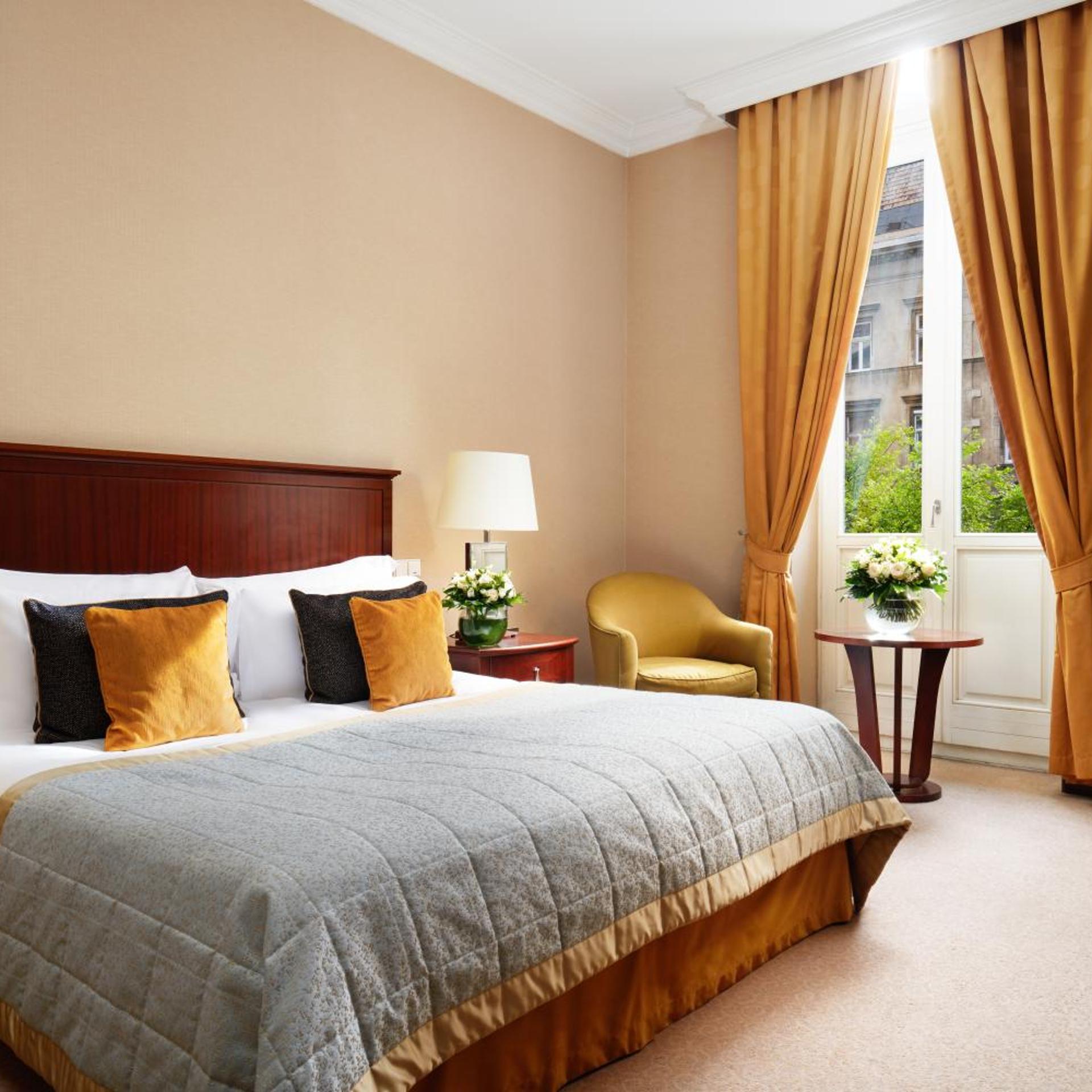 Royal, Spa, Deluxe, Executive, Suite