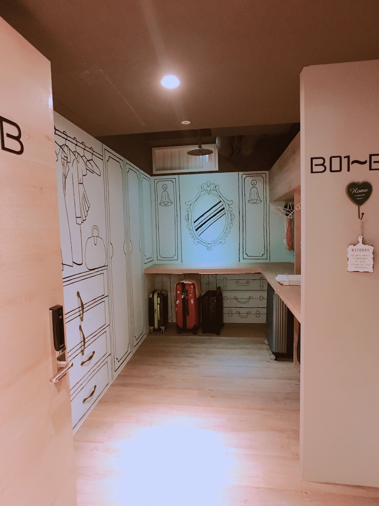 Taiwan Youth Hostel & Capsule Hostel 73/81