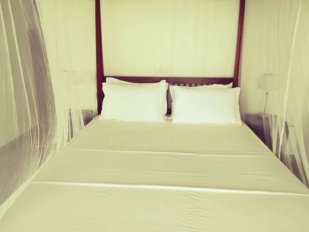 SUPERIOR, PENTHOUSE, MULTIPLE BEDS, OCEAN VIEW, SMOKING