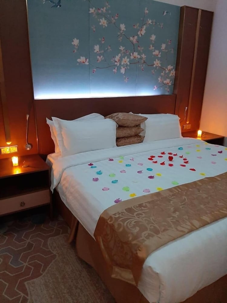 فندق قصر الشمال(Qasr Alshamal Hotel) 10/50