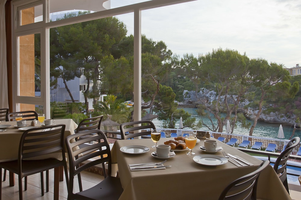 Cala Ferrera Hotel 175/191