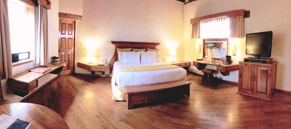HOTEL HACIENDA CANTALAGUA GOLF 24/65
