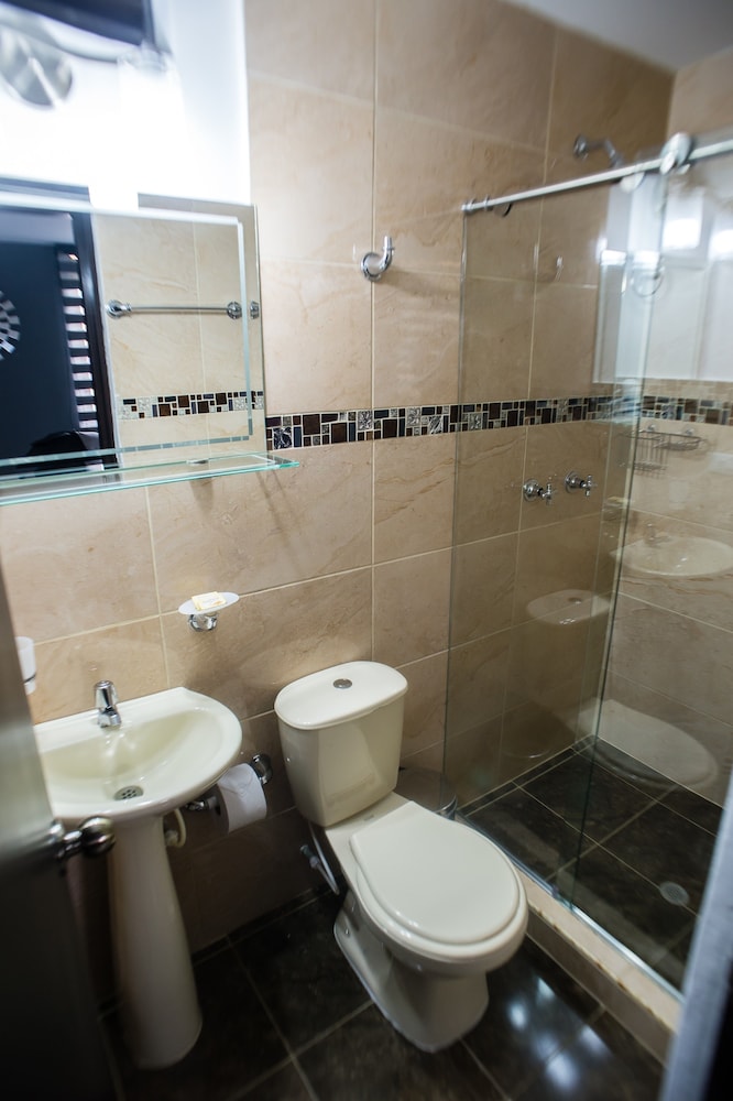 Hotel Roosevelt Plaza 53/55