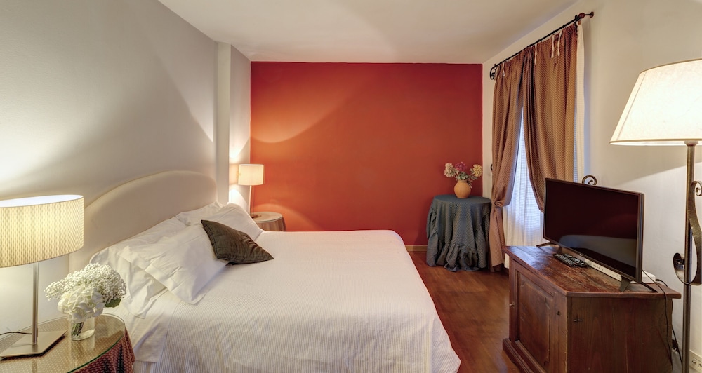 Castello Di Montegridolfo Spa Resort 31/89