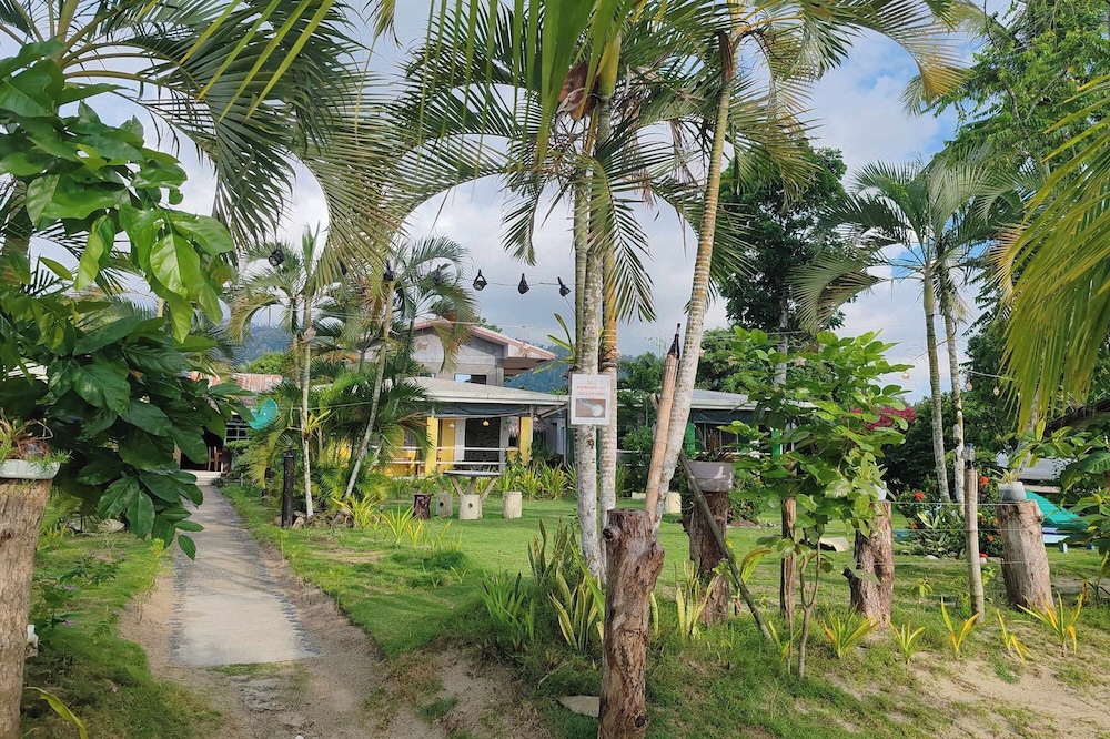 Summer Homes Beach Front Resort and Cottages Port Barton 46/50