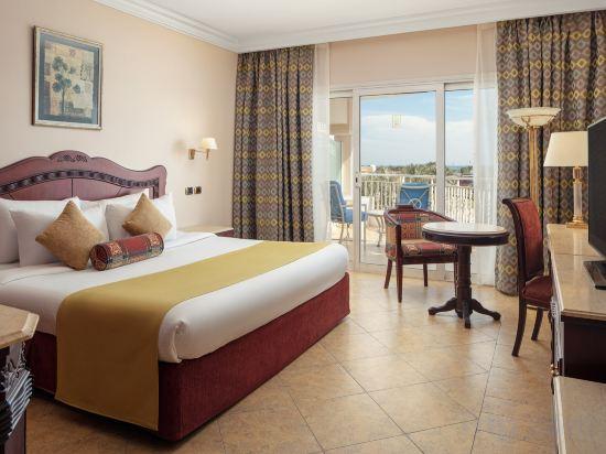 Club, Superior, Double or Twin Bed, Pool and Sea View