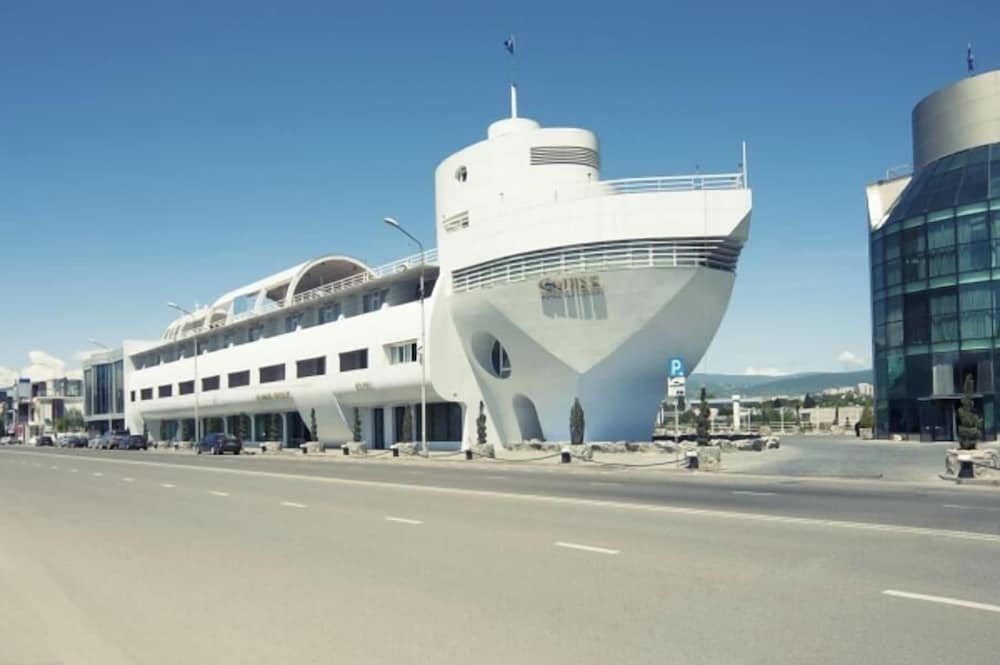 Hotel Cruise 6/65