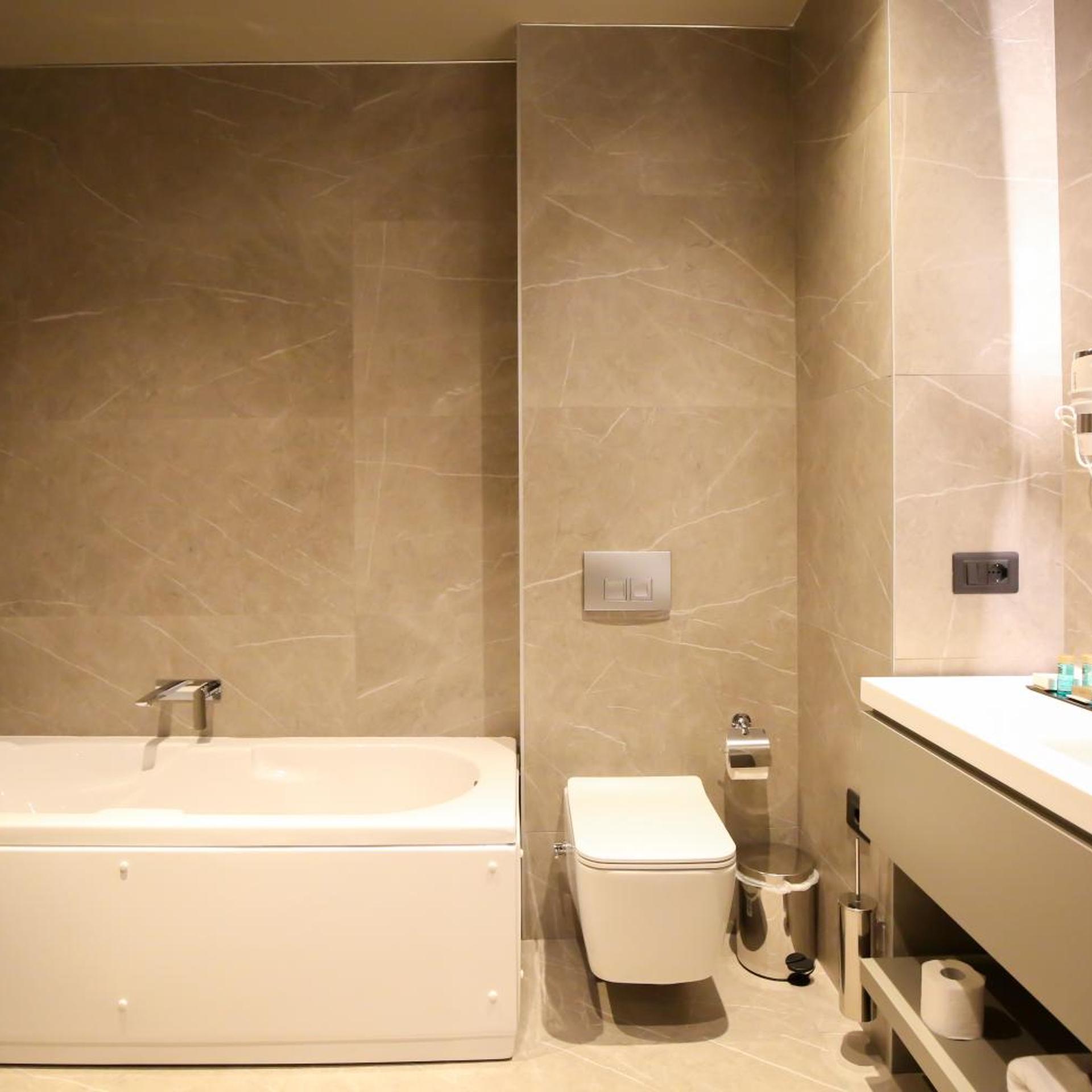 The Central View Boutique Hotel 55/58