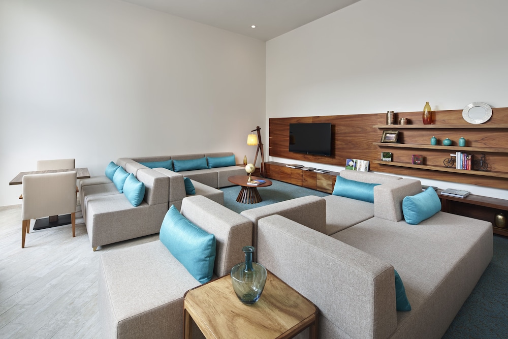 Fiesta Inn and Loft Ciudad del Carmen 29/50