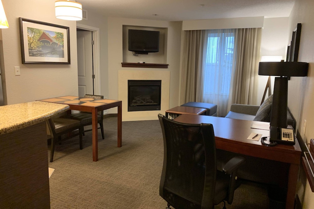 Residence Inn by Marriott Concord 21/24