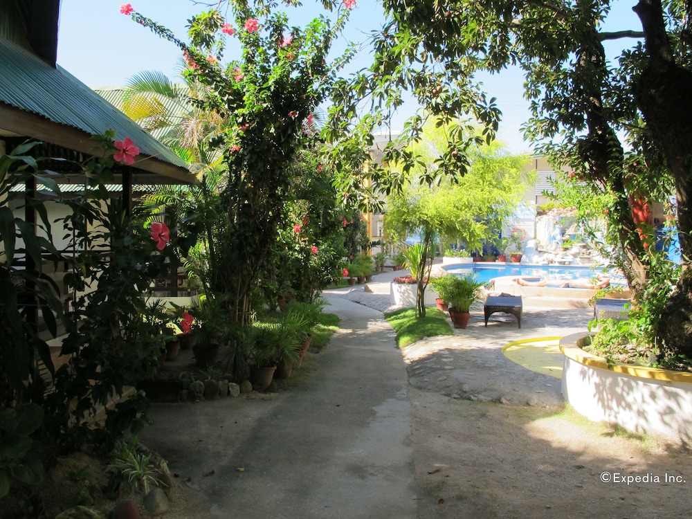 Seashore Beach Resort 48/58