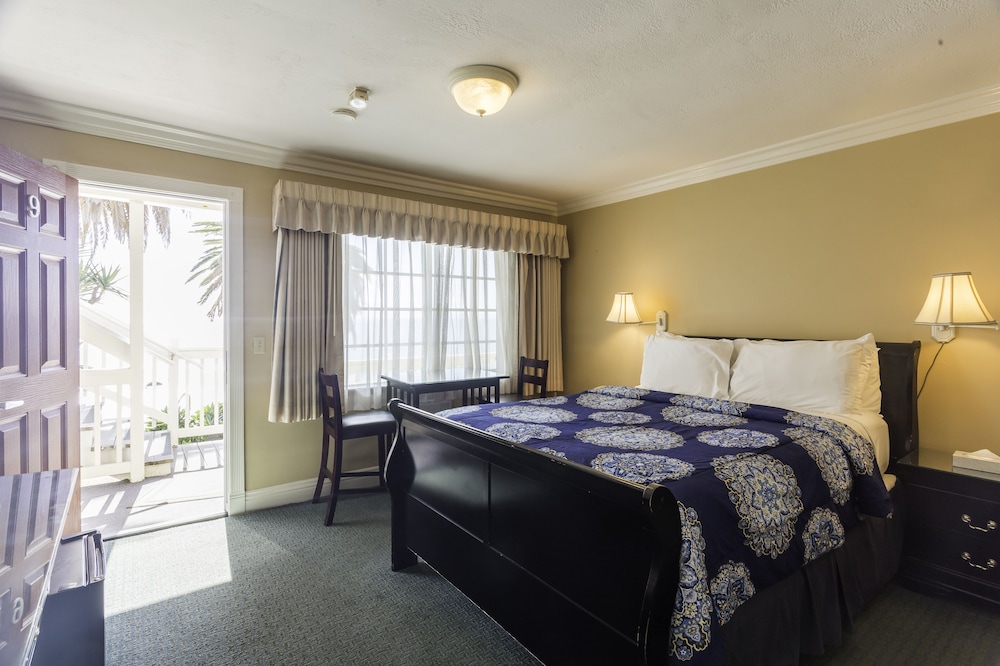 Cliff House Inn 25/71