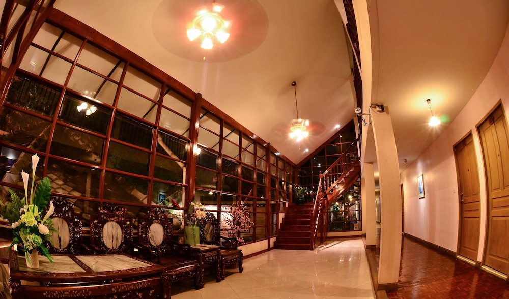 Silom Village Inn 9/32