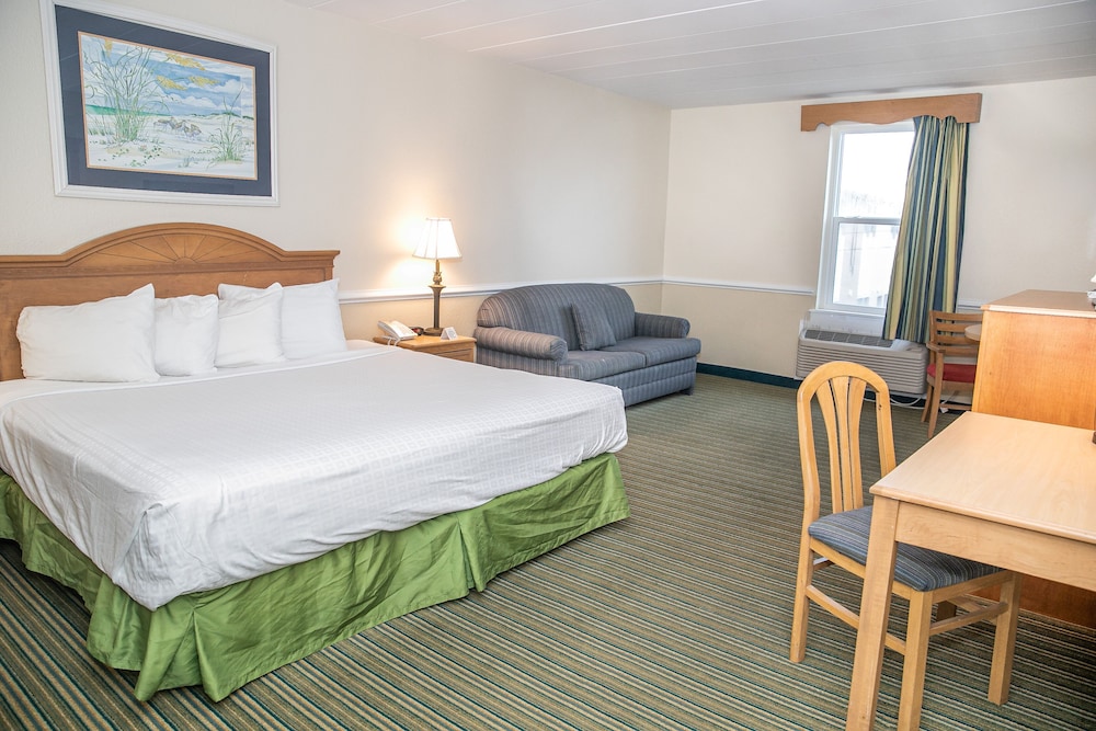 Room, King Bed, No Elevator, Sofa, Main Building