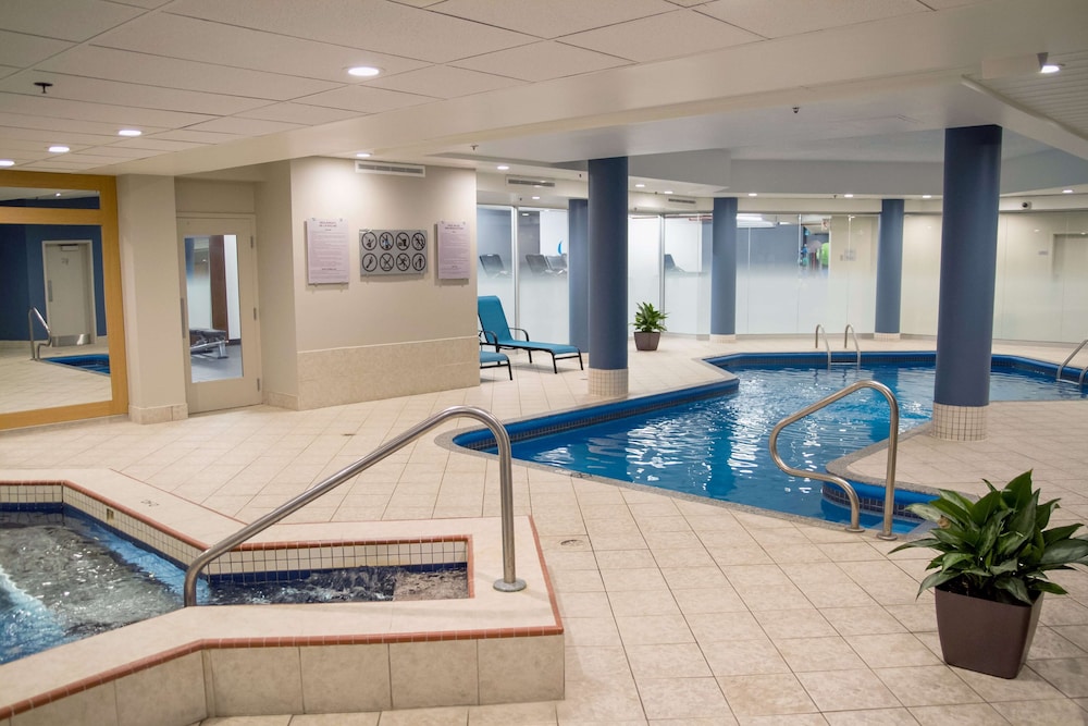 Hilton Montreal/Laval 3/50