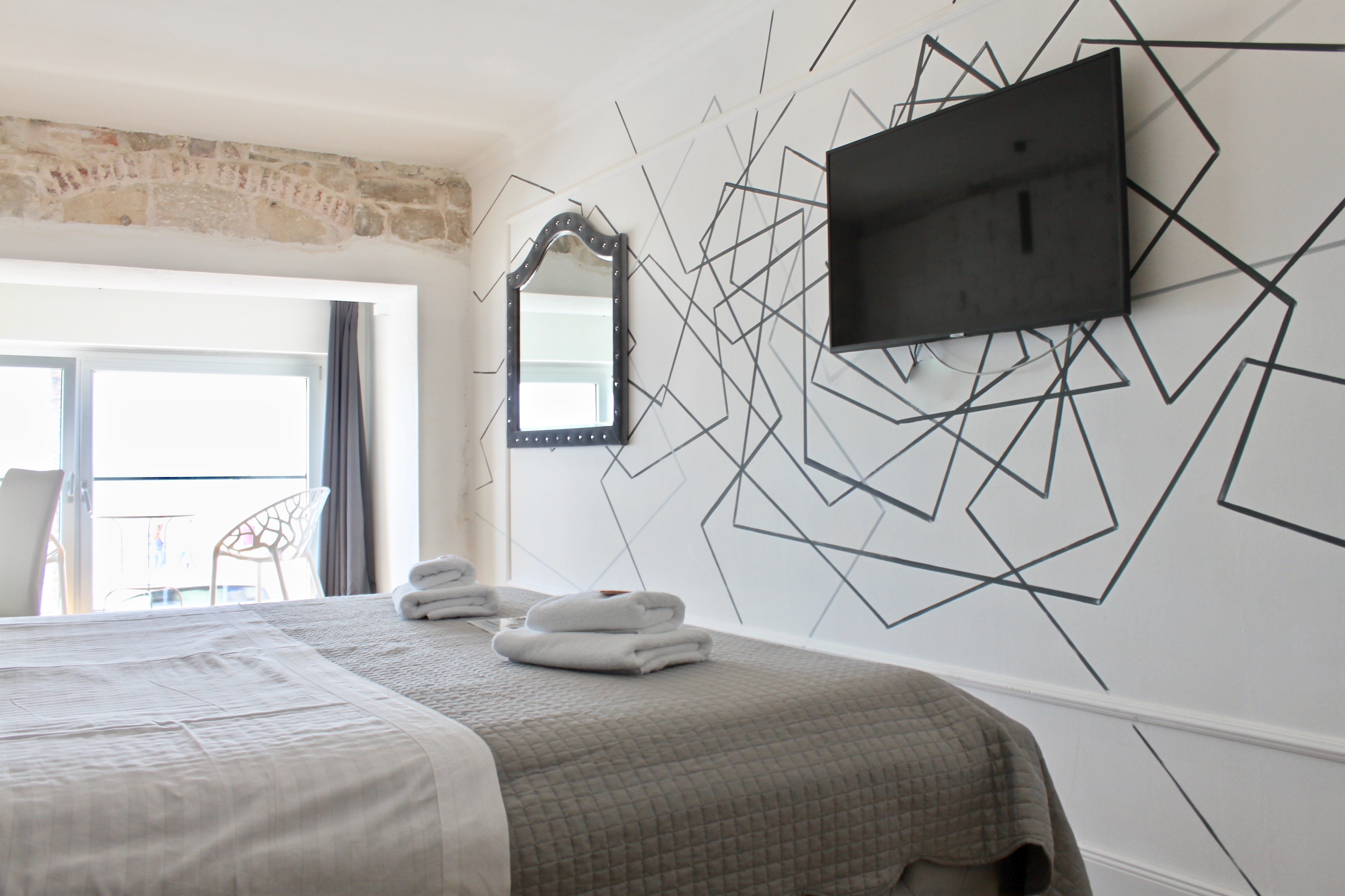 Deluxe, Double Bed, Beach Front، Galeria Valeria Seaside Downtown - MAG Quaint & Elegant Boutique Hotels 6/9