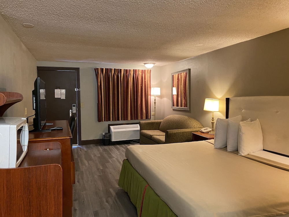 Travelodge by Wyndham Laurel 21/59