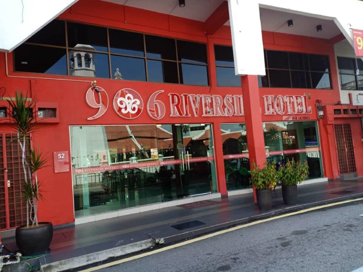 906 Riverside Hotel 3/51