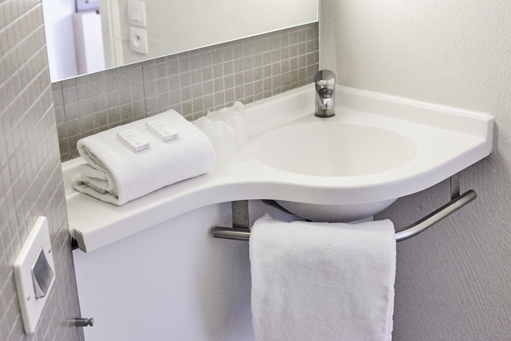 Hotel Kyriad Tours Sud - Chambray Les Tours 49/49