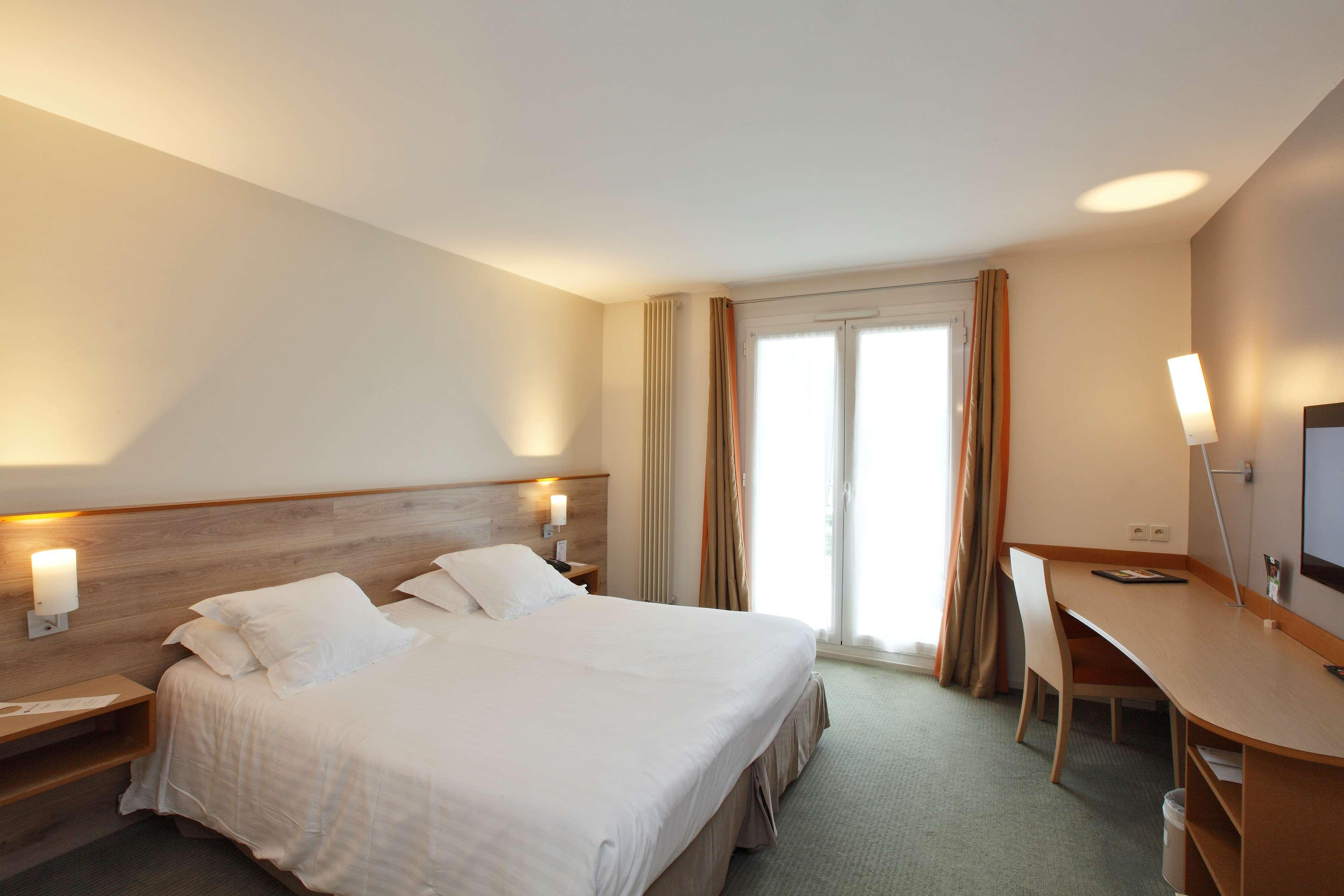 غرفة سوبيريور بسرير مزدوج أو سريرين منفصلين بشرفة، Best Western Plus Loree Paris Sud 4/6
