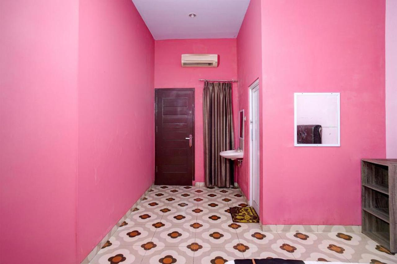 Hotel O near Urip Sumoharjo Hospital formerly Yasmine Guesthouse Syariah in BANDAR LAMPUNG