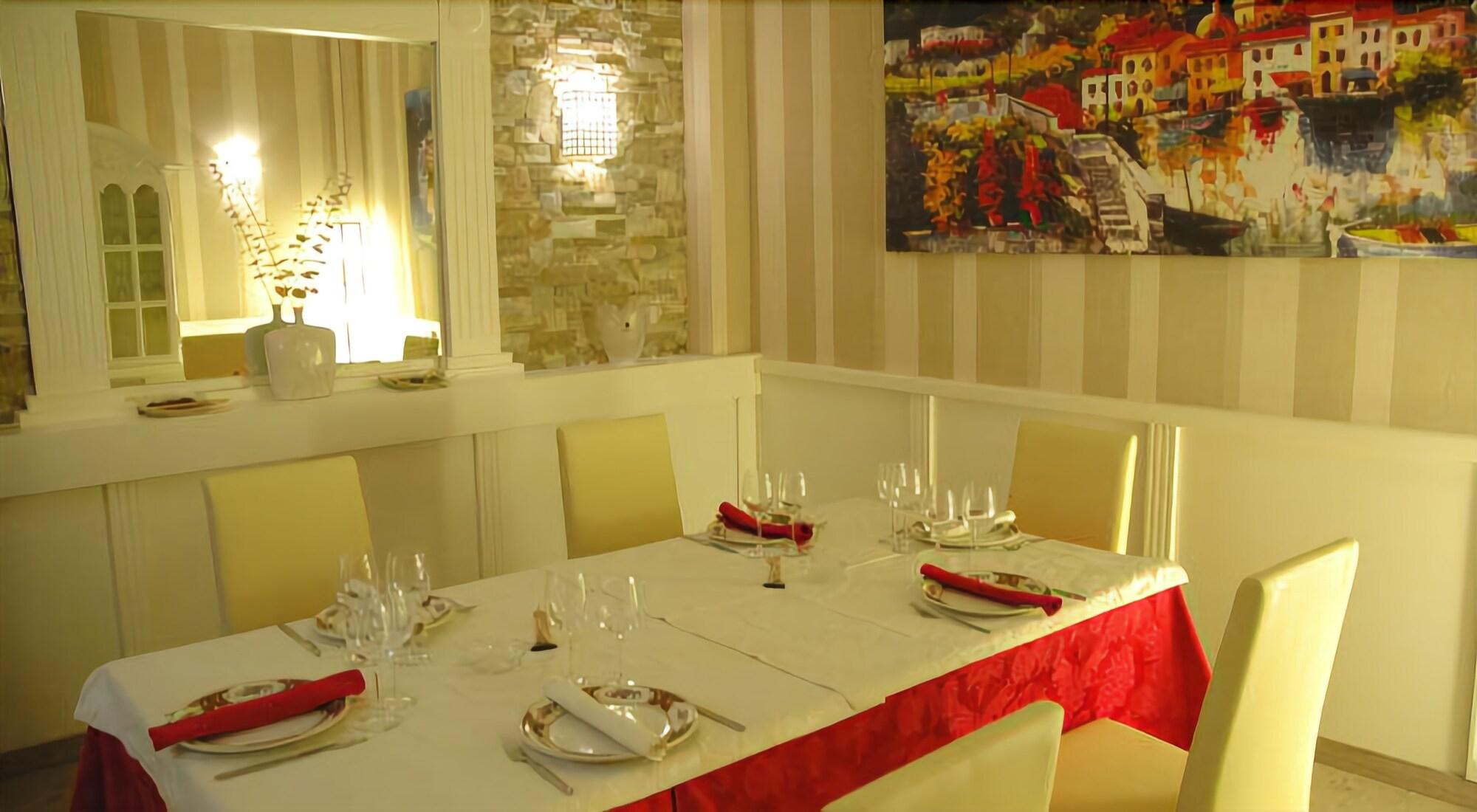 Hotel Ideal 35/42