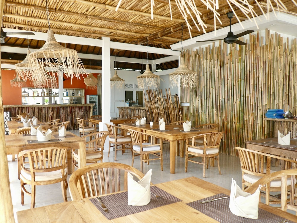 Vienna Beach Resort 48/69