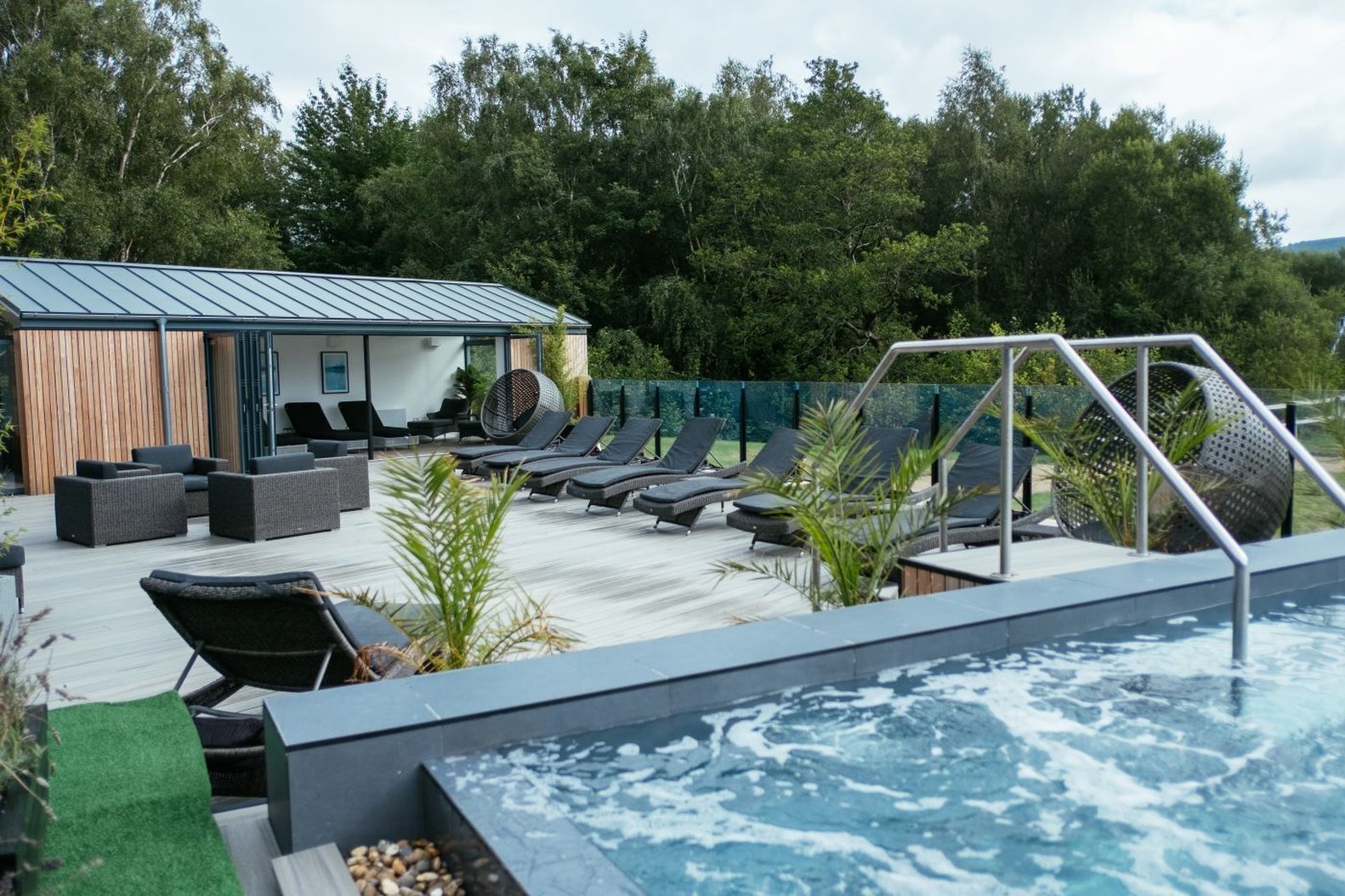 Ixora Hotel & Spa 31/34