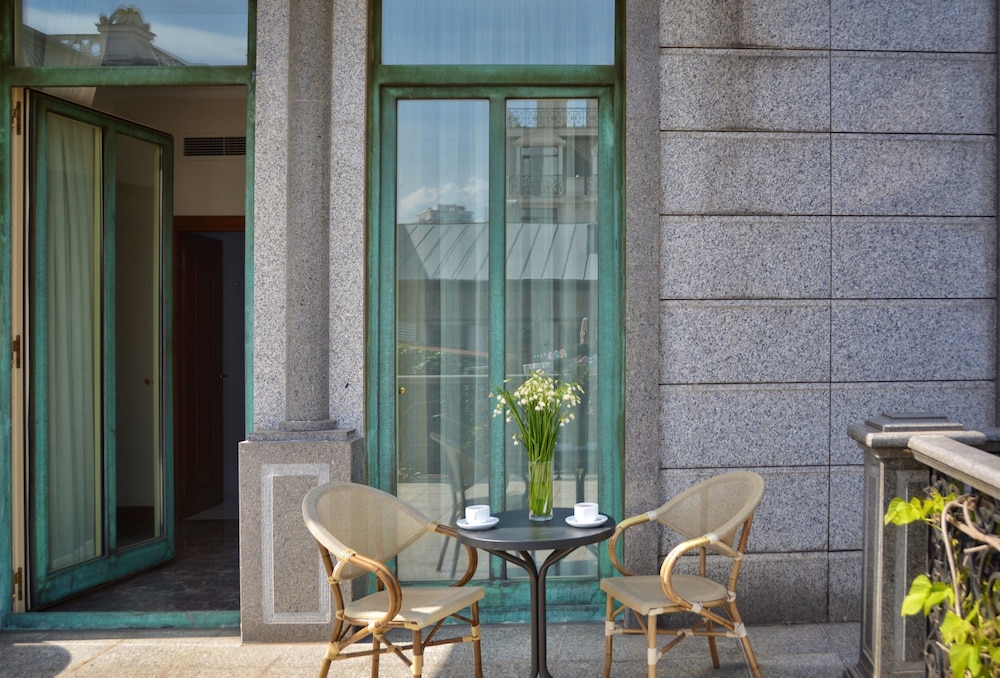 Hotel O. Galogre 57/64