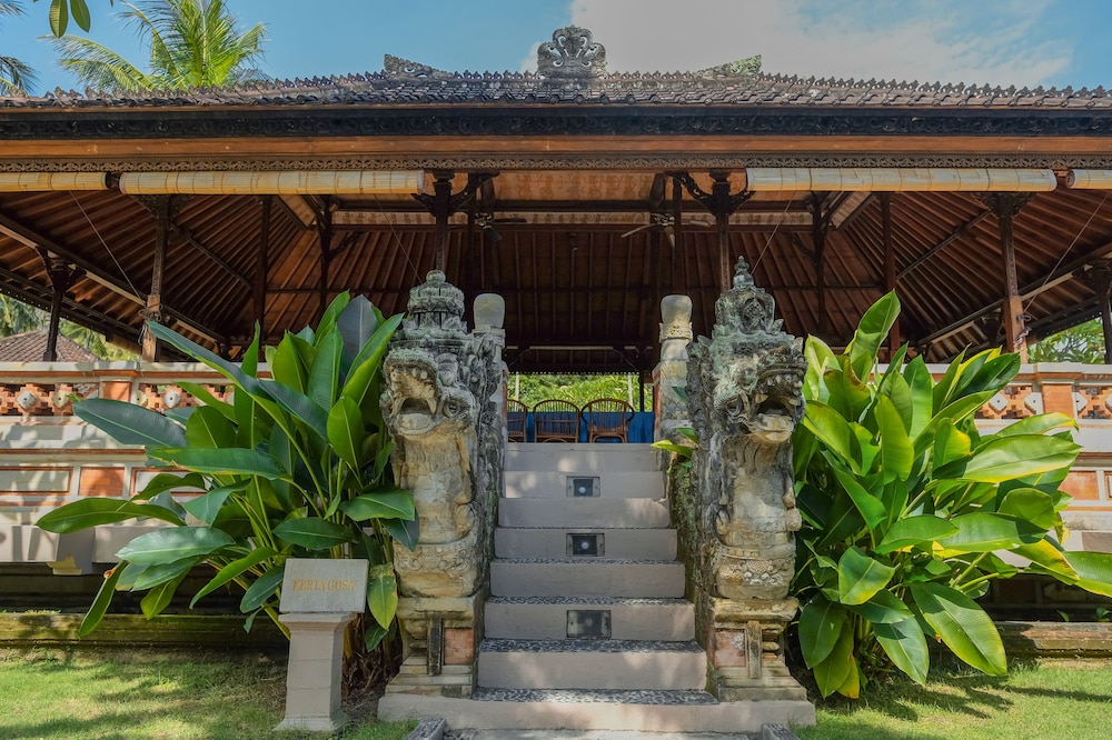 Puri Bagus Candidasa 5/70