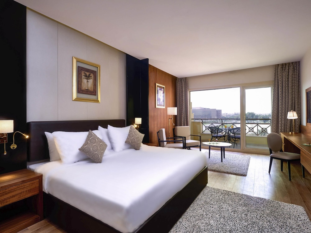 Movenpick Hotel Cairo Media City 11/49