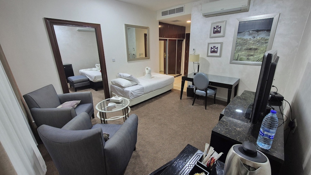 LE VENDOME HOTEL 28/47