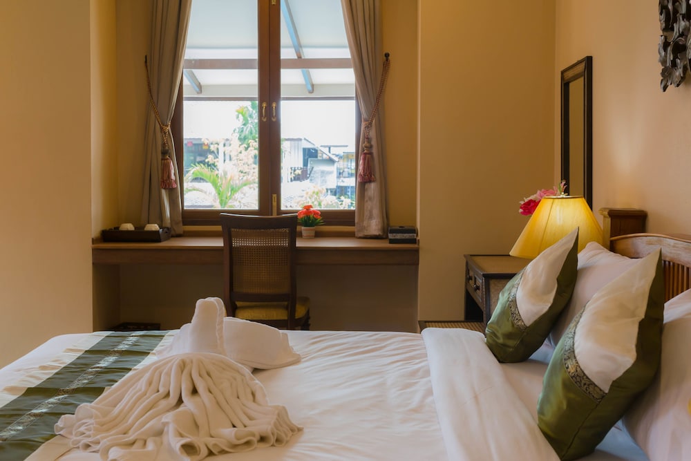 Huean Kham Hom Resort 30/72