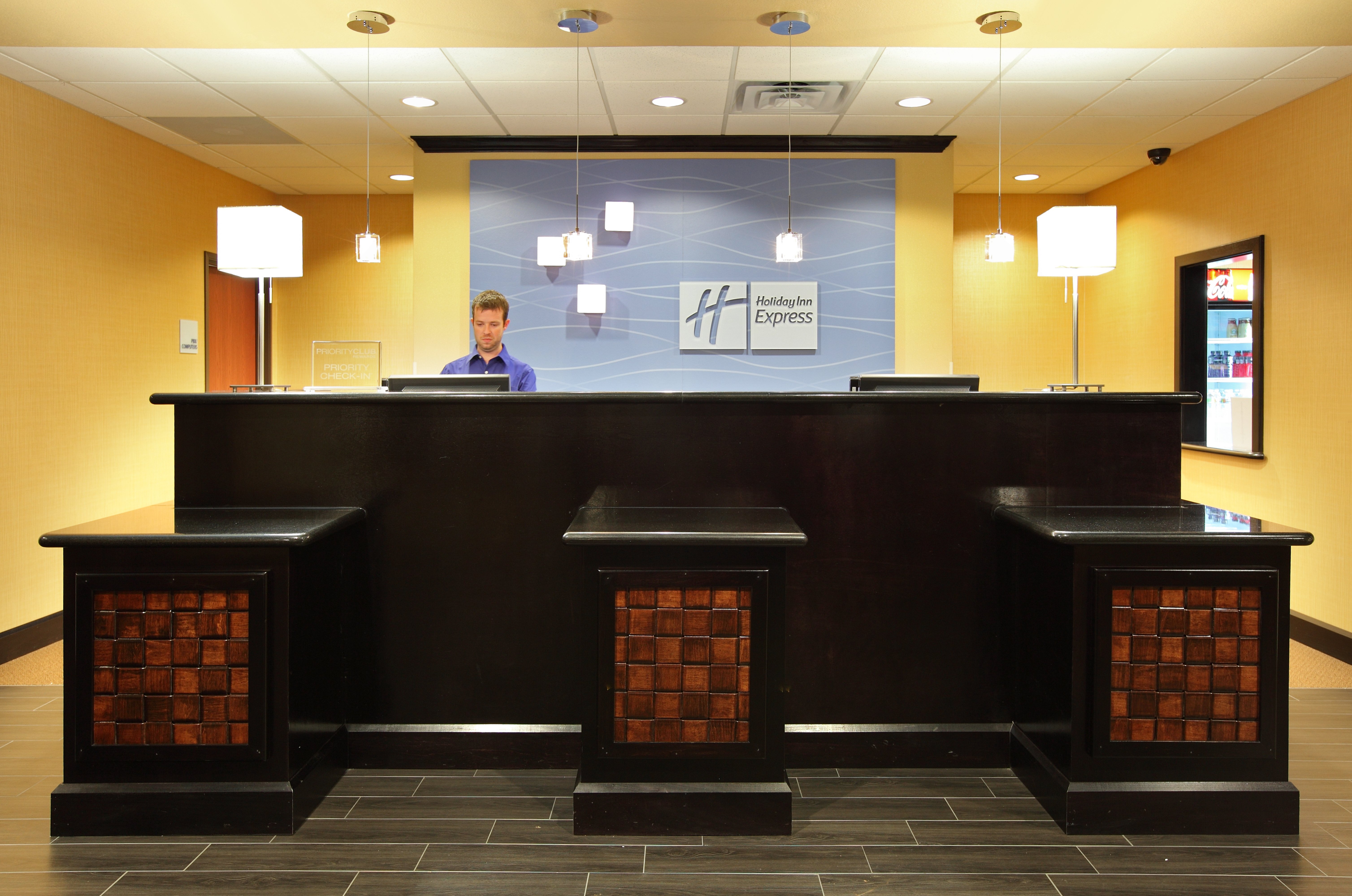 Holiday Inn Express Hotel & Suites Texarkana East 5/54