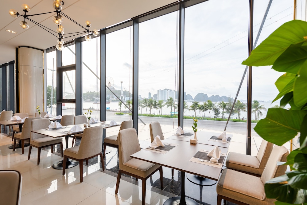 Muong Thanh Grand Ha Long 63/71