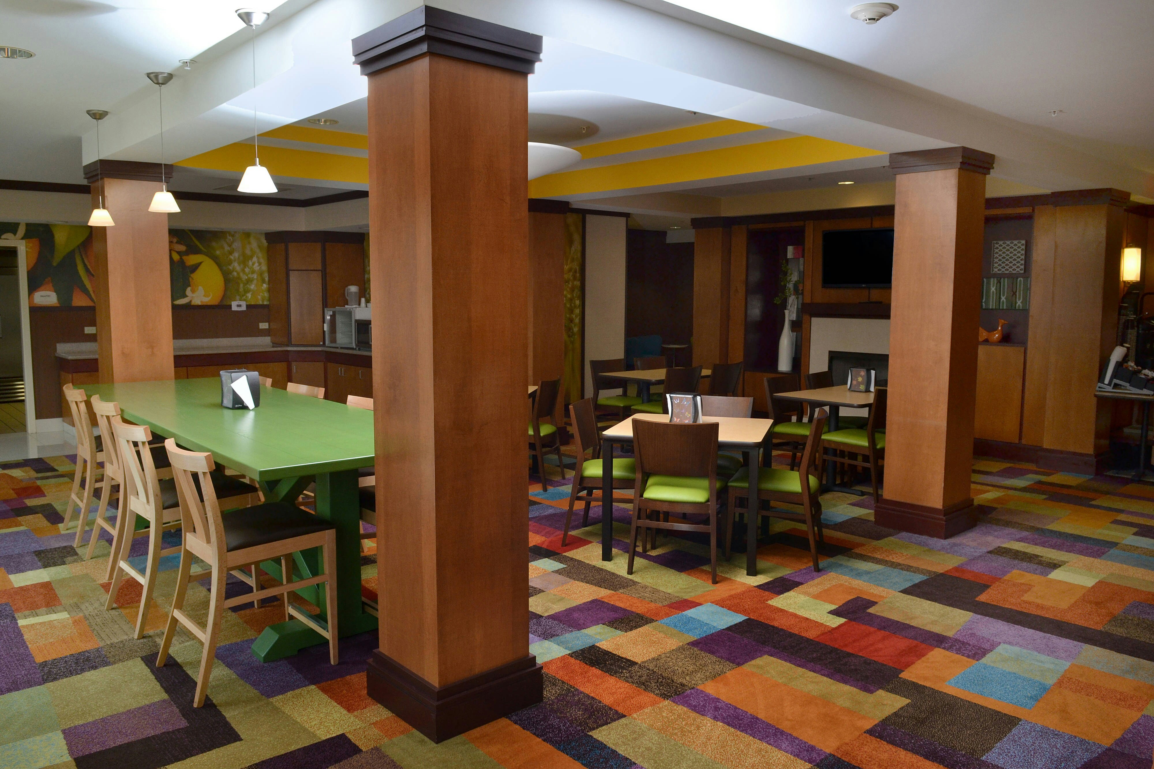 Fairfield Inn Suites Effingham 19/19