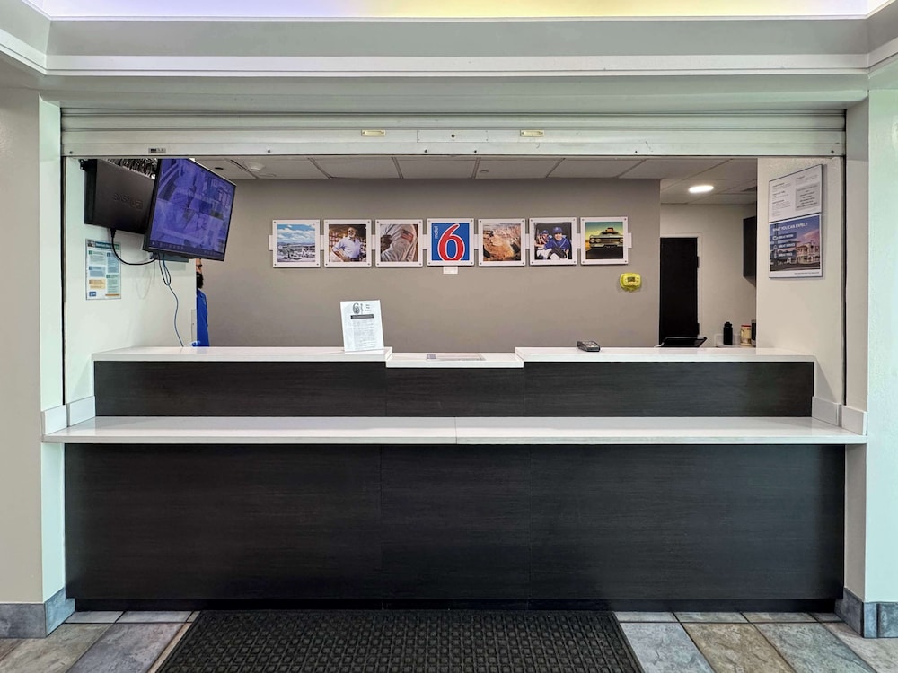 Motel6 Joliet, IL - Chicago - I-55 7/57