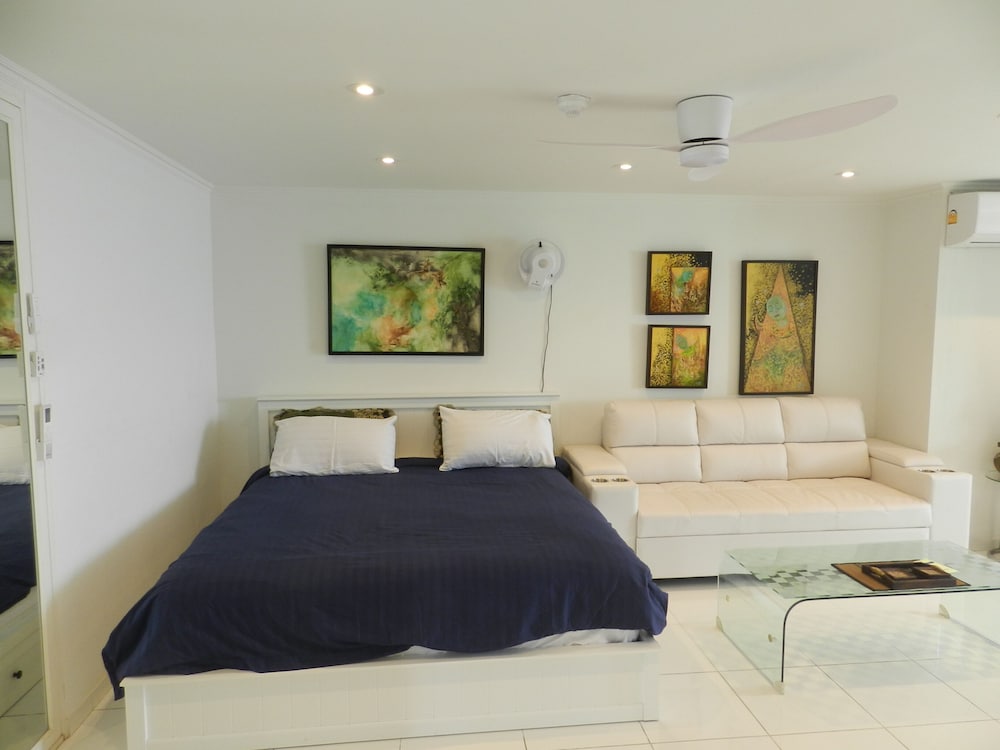 Alex Group Jomtien Plaza Condotel 14/50