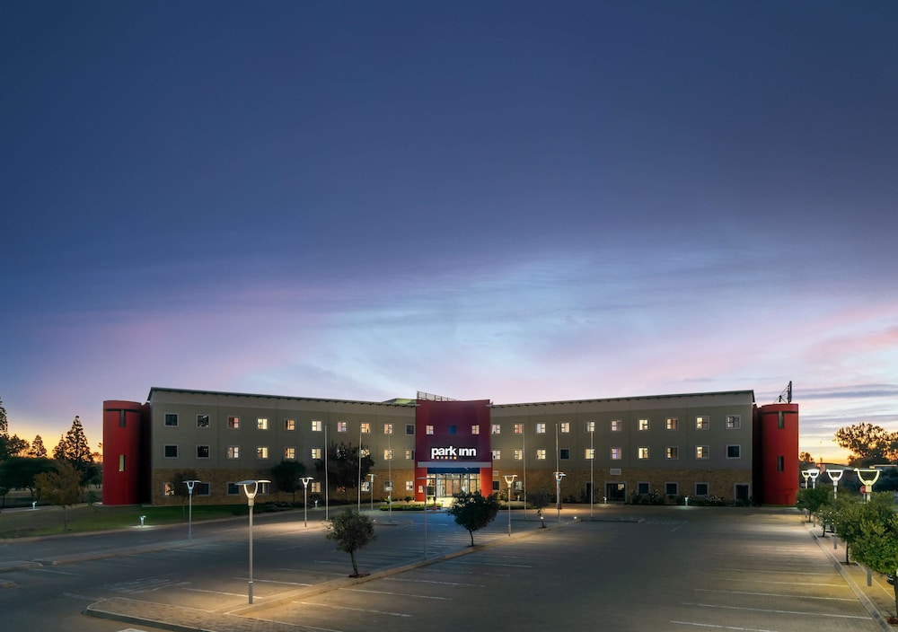 Park Inn by Radisson Polokwane 2/77