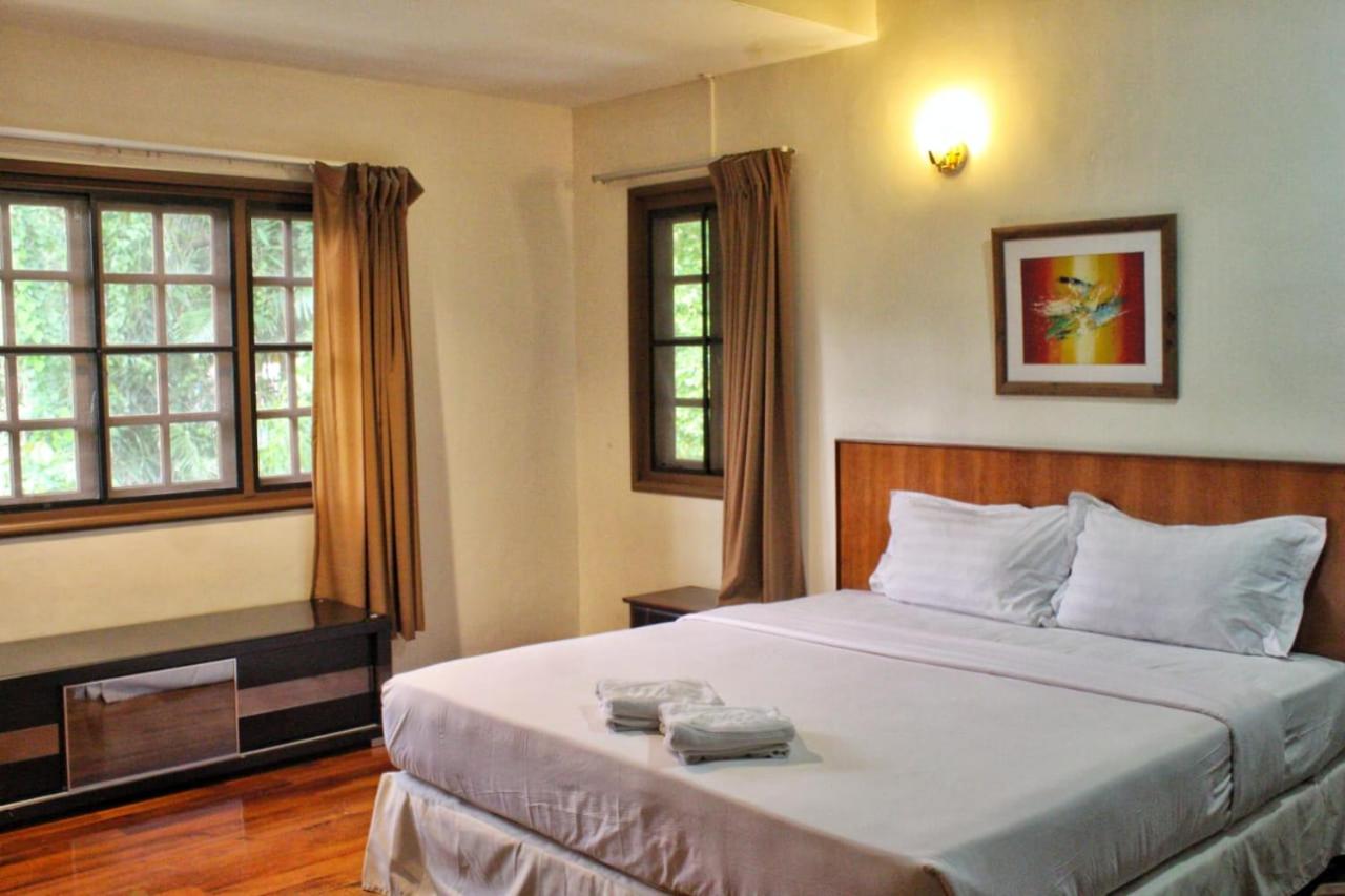 4 Bedrooms, Tiara, Villa
