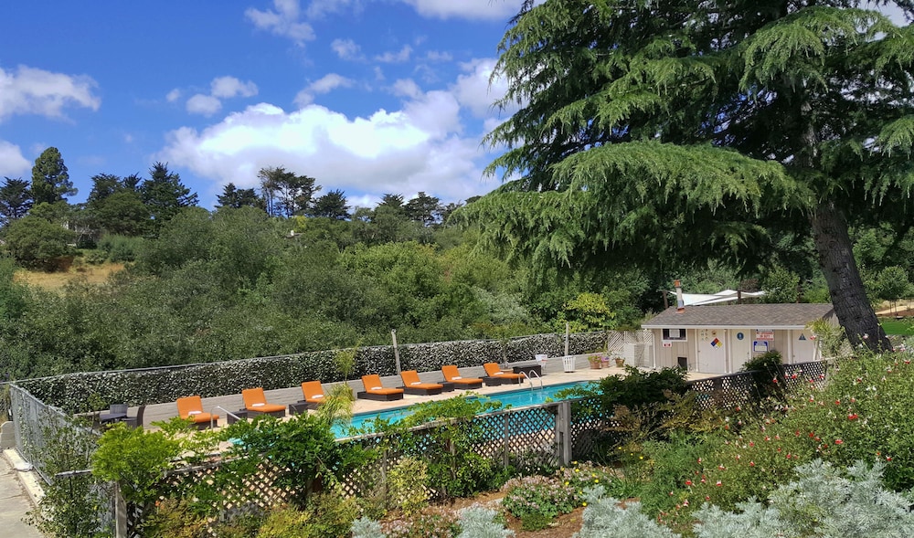 Inn At Pasatiempo 25/28